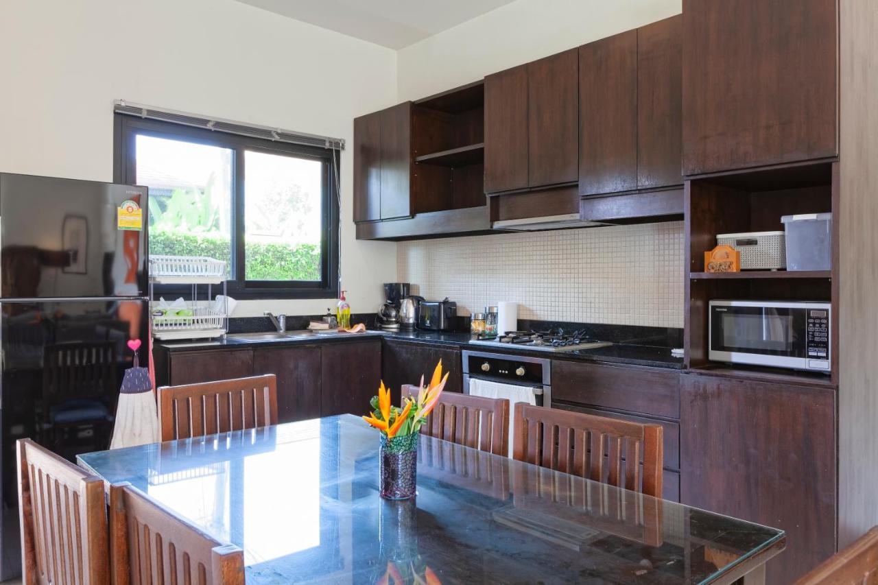 Foxtail Palm Villa Rawai Екстер'єр фото